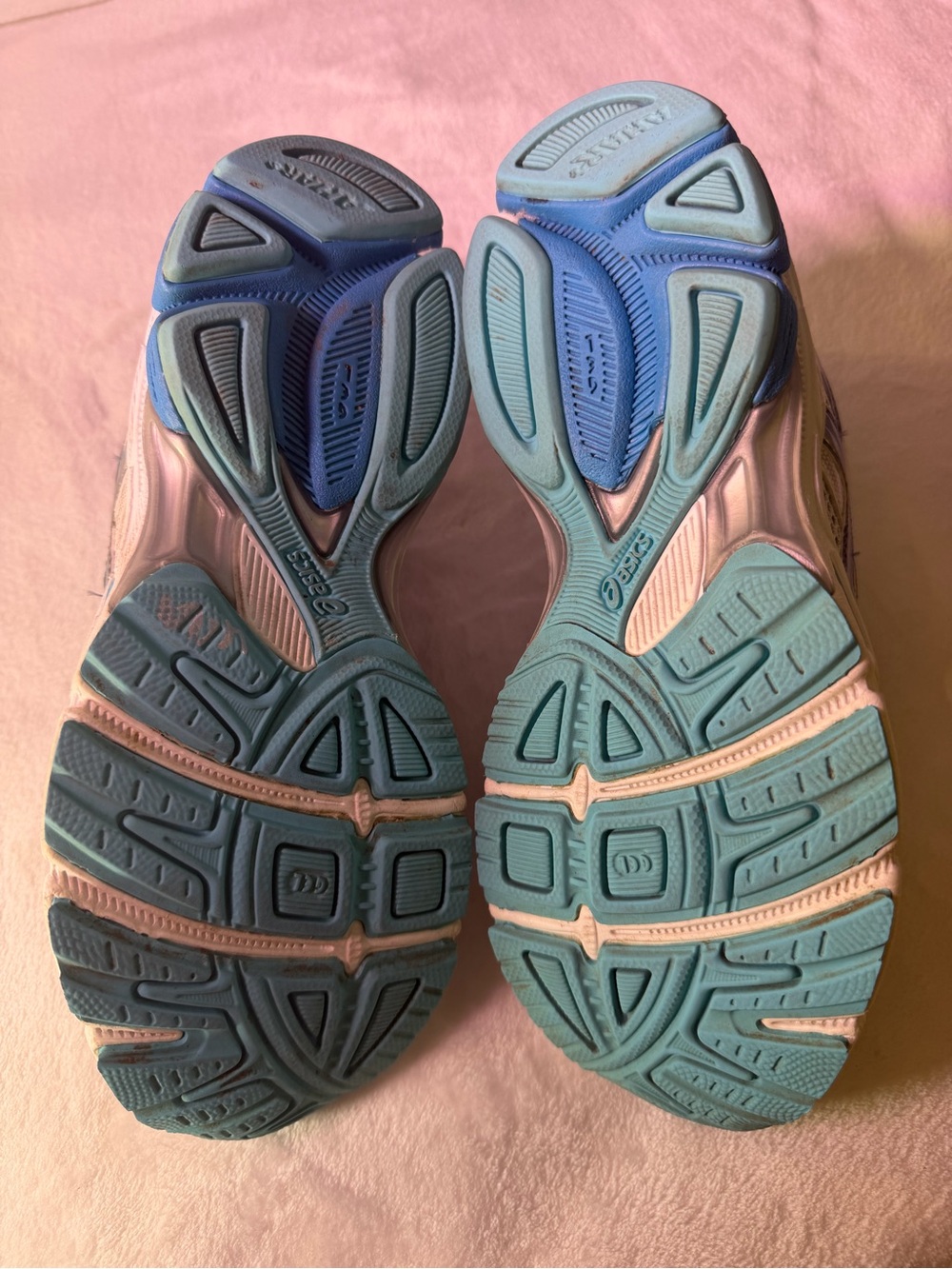ASICS Women's White and Blue Athletic Running Shoe - Picture 9 of 10